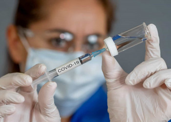 Alemanha autoriza testes de fase 2/3 de vacina da BioNTech e Pfizer contra covid